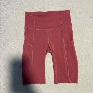 Lululemon Align High Rise 8” Shorts Size 4 Mauve Pink w/ Pockets